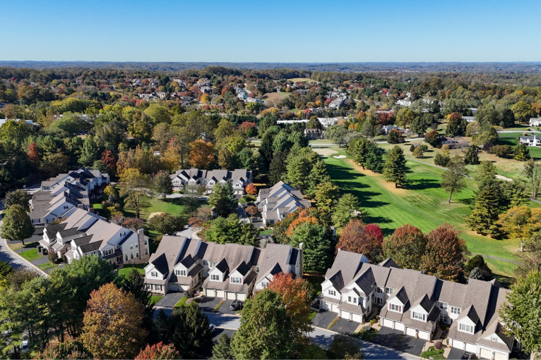 Aerial view of upscale homes and golf course community in Chester County, PA – the perfect setting for ValueGuard expert home inspections.